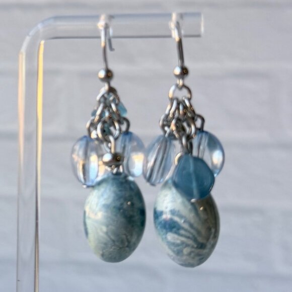 Vintage Chico’s Y2K Dangle Earrings Blue Beads Silver Tone Cluster Ocean Beachy - Picture 6 of 9